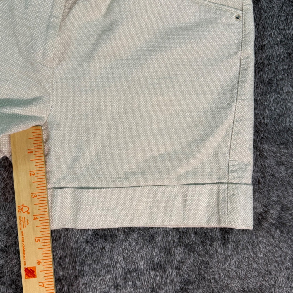 White‎ House Black Market Shorts Womens 2 Cream Textured Cuffed Low Rise Neutral - Picture 13 of 13